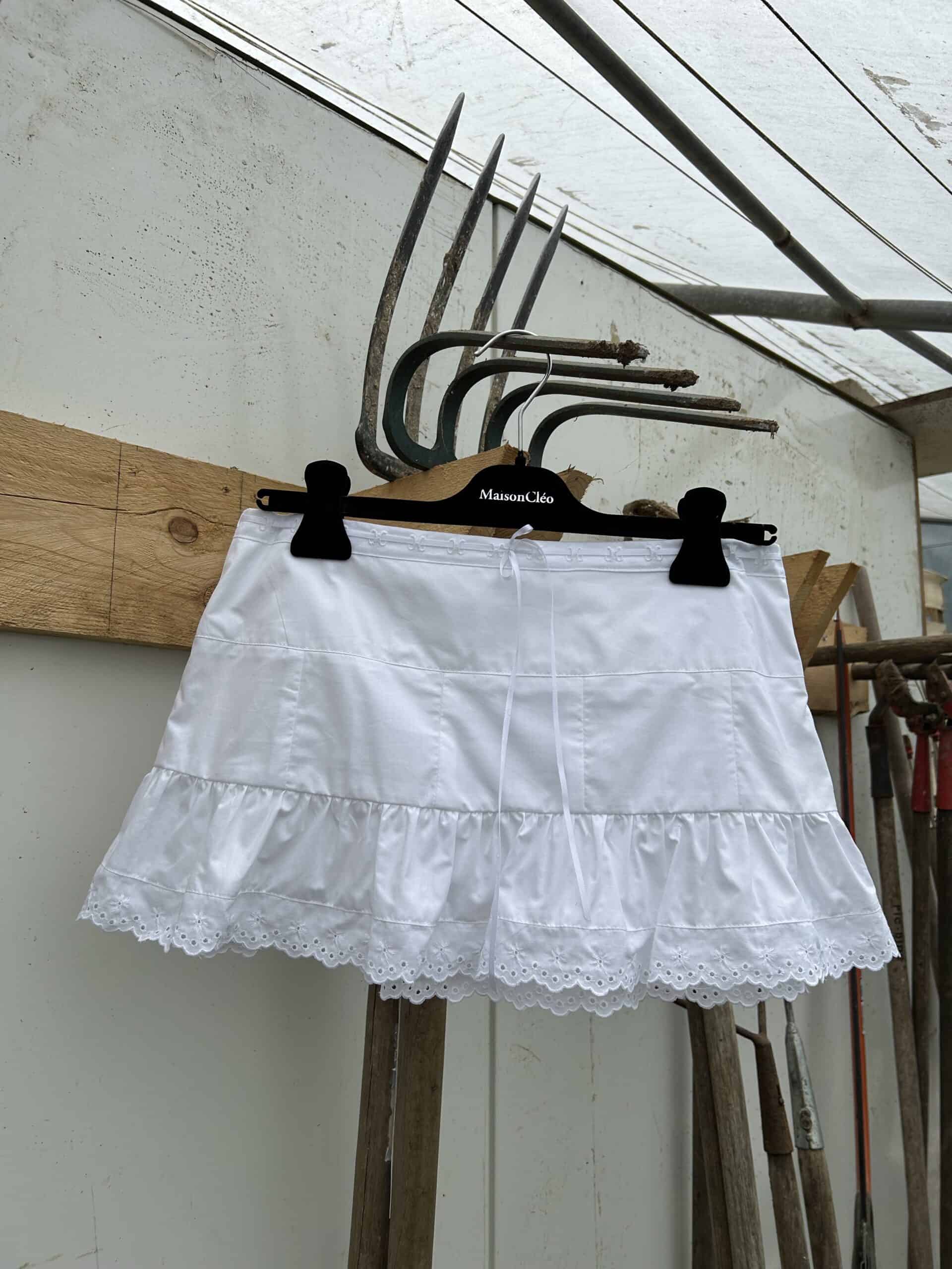 'White Cotton Embroidered Midi' skirt Skirts